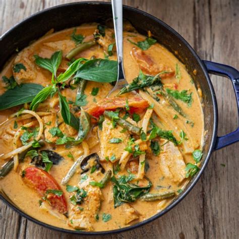 Easy Thai Red Curry Chicken And Vegetables Beyond Kimchee