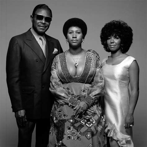 Aretha Franklin Dead: Health Struggles, Family Struggles