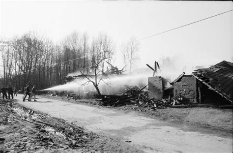 Wendland Archiv Brand eines Wohnhauses an der Straße nach Satemin