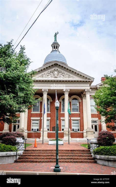 Augusta County Courthouse, 1 East Johnson Street, Staunton, Virginia ...