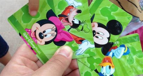 20 Disneyland Vacation Hacks That Will Save You Hundreds In Dollars And Minutes