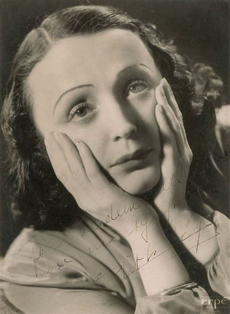 40 Beautiful Photos of Ã dith Piaf in the 1930s and 40s Edith piaf