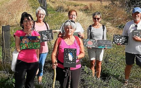 Les ardoises de la randonnée Artdoise exposées à la mairie de