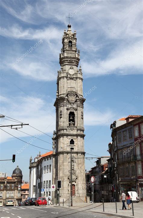 Igreja E Torre Dos Clerigos Kirche In Porto Portugal Stockfoto