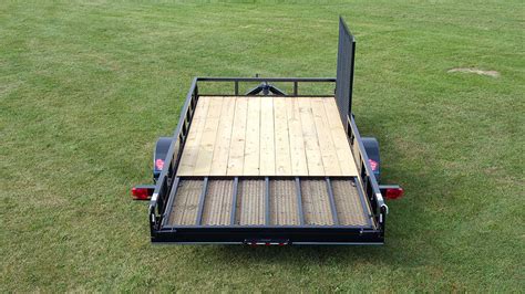 Single Axle Utility Trailer w/Side Ramp Pkg - Johnson Trailer Co.