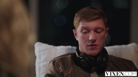 VIXEN Irresistible Petite Blonde Always Gets Want She Wants Oliver Flynn