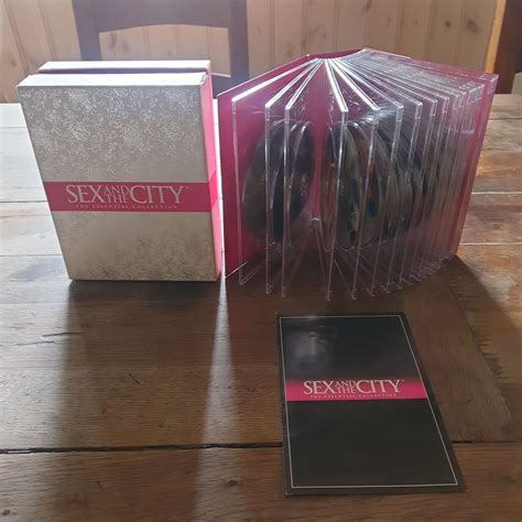 Se produkter som liknar Sex and the City The Essent på Tradera 685654723