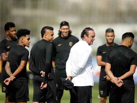 Futebol Masculino Corinthians Fecha Prepara O Para Encarar Goi S Fora