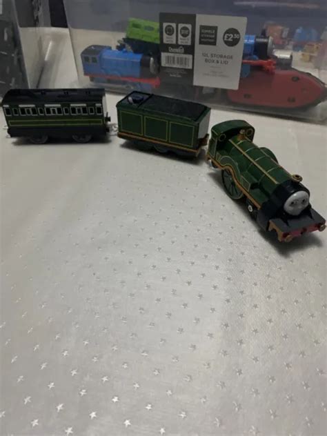 TOMY TRACKMASTER THOMAS The Tank Engine Battery Train Emily And Tender