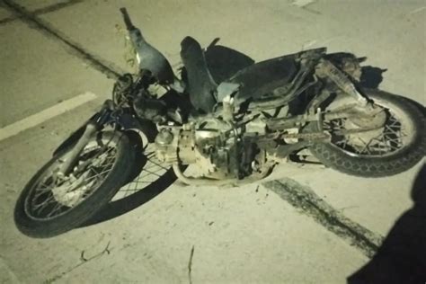 Dos Menores Circulaban En Una Moto Robada Y Chocaron En La Plata Uno