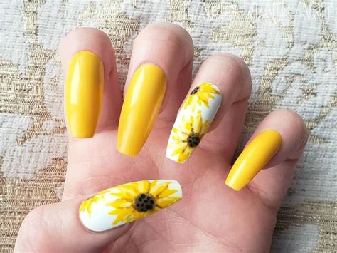 Sunflower Glue On Nails Sunny Yellow White Hand Painted Acrylic