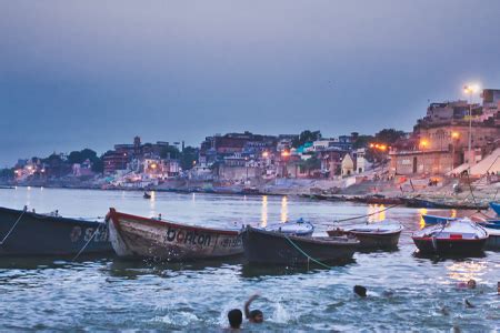 Kashi Pilgrimage Tour- Trip Cost & Itinerary - Ghumney - Online India ...