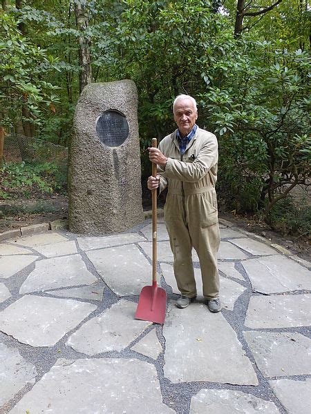 Mit Kletterfelsen Wurde Spielplatz Am Toelleturm Vollendet Barmer