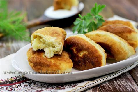 Как приготовить жареные пирожки с картошкой