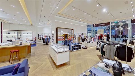 Tommy Hilfiger Dubai Mall