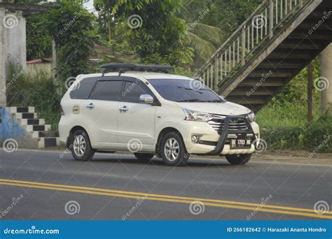 Toyota Avanza G Editorial Photography Image Of Tanjung