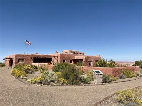 Drive the Painted Desert & Petrified Forest National Park