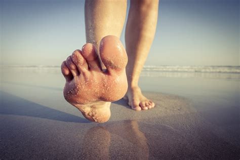 How Running Barefoot On The Beach Benefits You - Women's Running