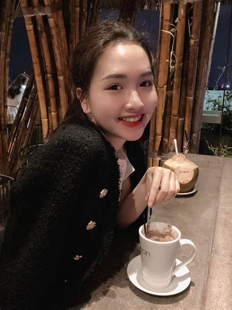 Hot girl dân tộc từng gây bão mạng năm trước hớp hồn bao người giờ ra sao