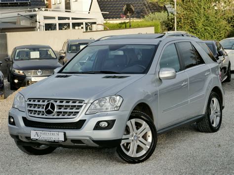 Mercedes Benz ML 300 CDI 4MATIC WENIG KM SPORT PAKET TOP ZUST