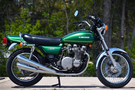 Teste Kawasaki Z 650 RS união emocionante entre naked e retrô