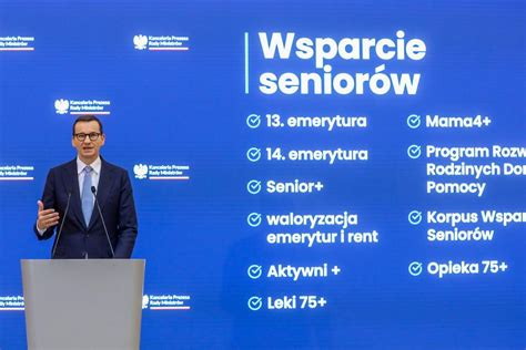 Rząd PiS chce się przypodobać seniorom Rekordowa waloryzacja emerytur