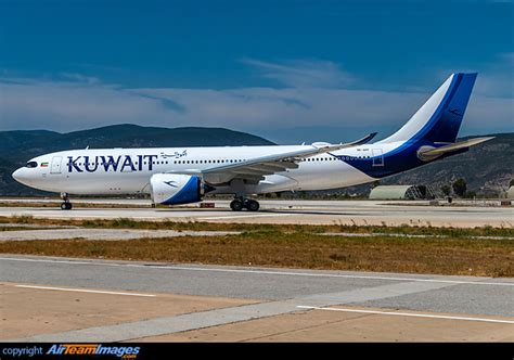 Airbus A Kuwait Airways K Apf Airteamimages