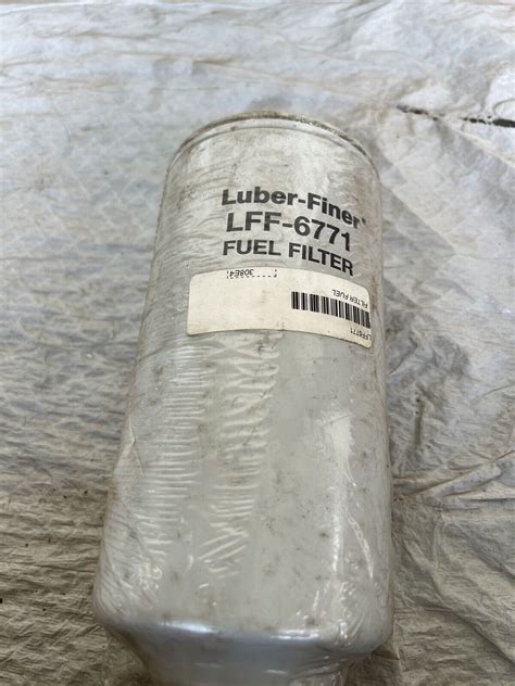 DONALDSON P551010 - Fuel filter cross reference