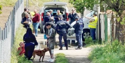 Bimbo Ucciso Da Due Pitbull Lacrime E Tanto Dolore Ai Funerali Di