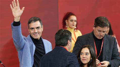 El Cis De Tezanos Devuelve Al Psoe El Liderazgo En Enero Con Casi Dos