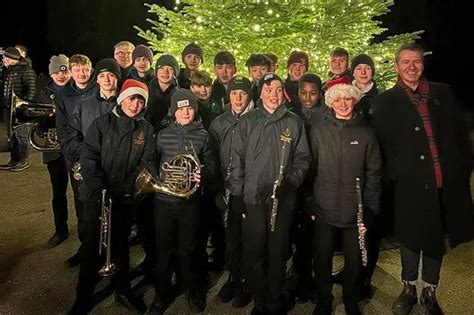 Deacon Blue drummer Dougie Vipond switches on Christmas lights at Andy Murray's luxury hotel ...