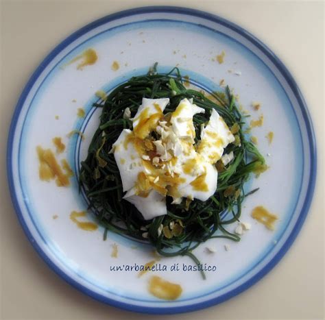 Un Arbanella Di Basilico Agretti Con Nocciole E Bottarga Per LIGHT TASTY