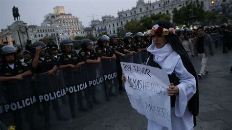 Ascienden A 22 Los Muertos En Las Protestas En Perú Tras La Destitución De Pedro Castillo