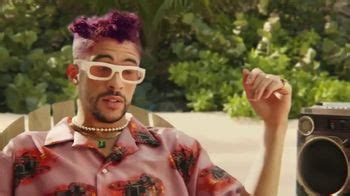 Corona Extra Tv Spot La Buena Vida Nunca Cambia Con Bad Bunny Ispot Tv