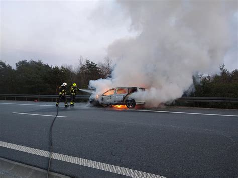 Po Ar Samochodu Na Autostradzie A Km W Kier Krakowa