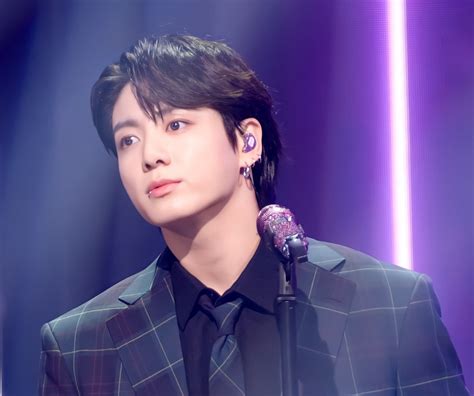 방탄소년단 정국 스포티파이 글로벌 차트 K 팝 솔로 가수 최장 35주 진입 新기록커리어 하이 고공 행진 네이트 뉴스