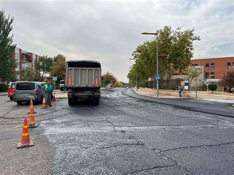 Alc Zar De San Juan Inicia Las Obras De Asfaltado En La Avenida De La