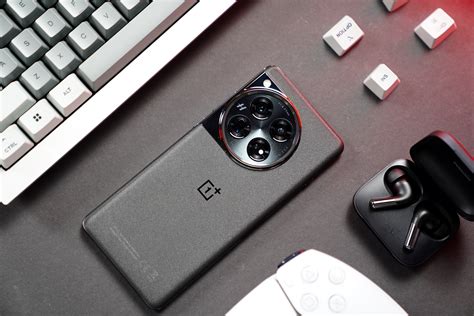 Polska premiera OnePlus 12 Ile trzeba za niego zapłacić