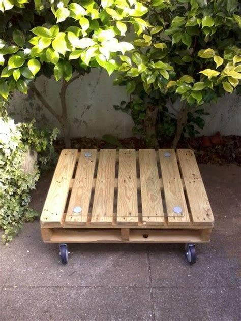 Outdoor Pallet Coffee Table 99 Pallets