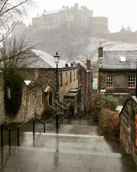 Living Destinations On Instagram Castle In The Snow Edinburgh