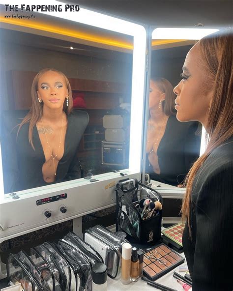 Yinka Bokinni Exposed Tits BTS BRIT Awards 2023 3 Photos The Fappening