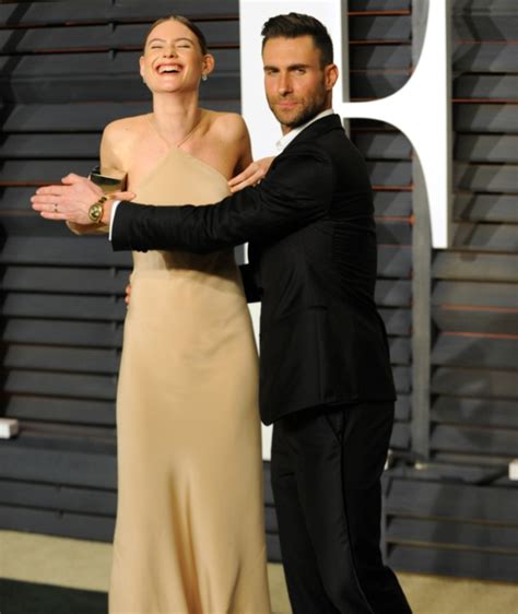 Adam Levine The Wife Protector The Most Embarrassing Red Carpet