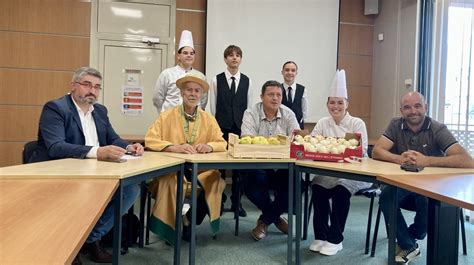 Fait Du Soir La E Foire De La Pomme Et De L Oignon Doux Ne Manquera