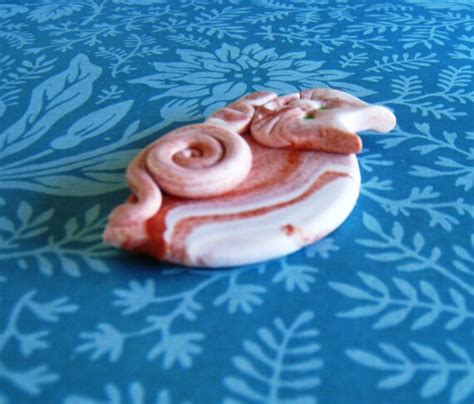 Polymer Clay Marbled Calico Happy Cat Brooch Or Magnet