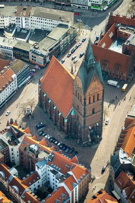 Hannover aus der Vogelperspektive Kirchengebäude der Marktkirche am