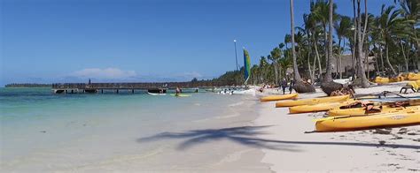 VIDEO: A Walk on the Beach in Bavaro