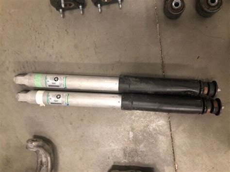 2019 Ram 1500 4x4 Oem Rear Shocks Ebay