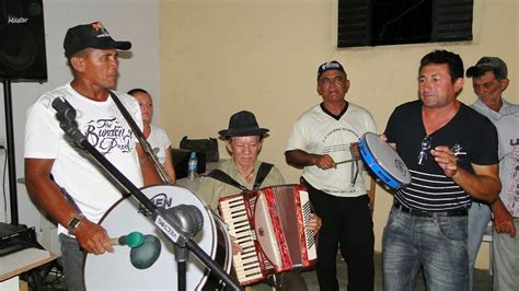 Sanfoneiro Rafael Dedo De Ouro Faz Show No Forr Da Terceira Idade