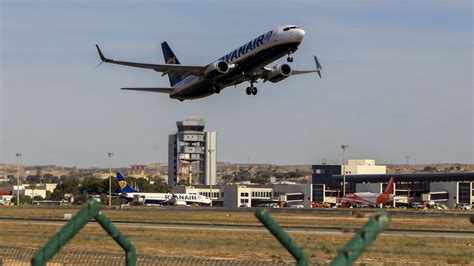 Aena incluirá la propuesta de ampliación de los aeropuertos de Valencia