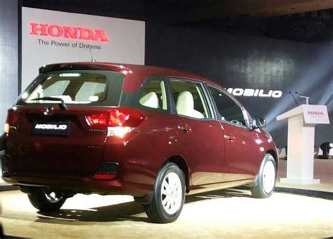 Honda Launches Mid Size Stylish 7 Seater Mpv Mobilio